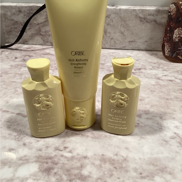 Oribe Other - Oribe Pale Yellow Strengthening Hair Masque